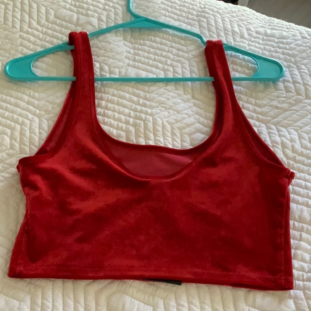Red Velvet crop top - Picture 2 of 4